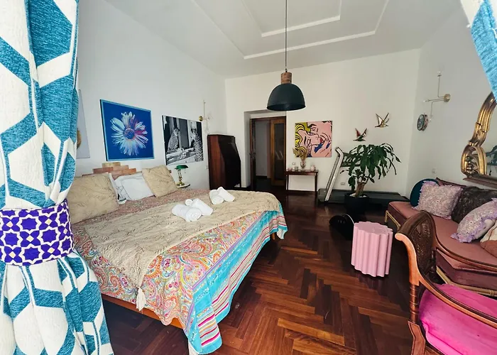 Casa Bianca Apartments